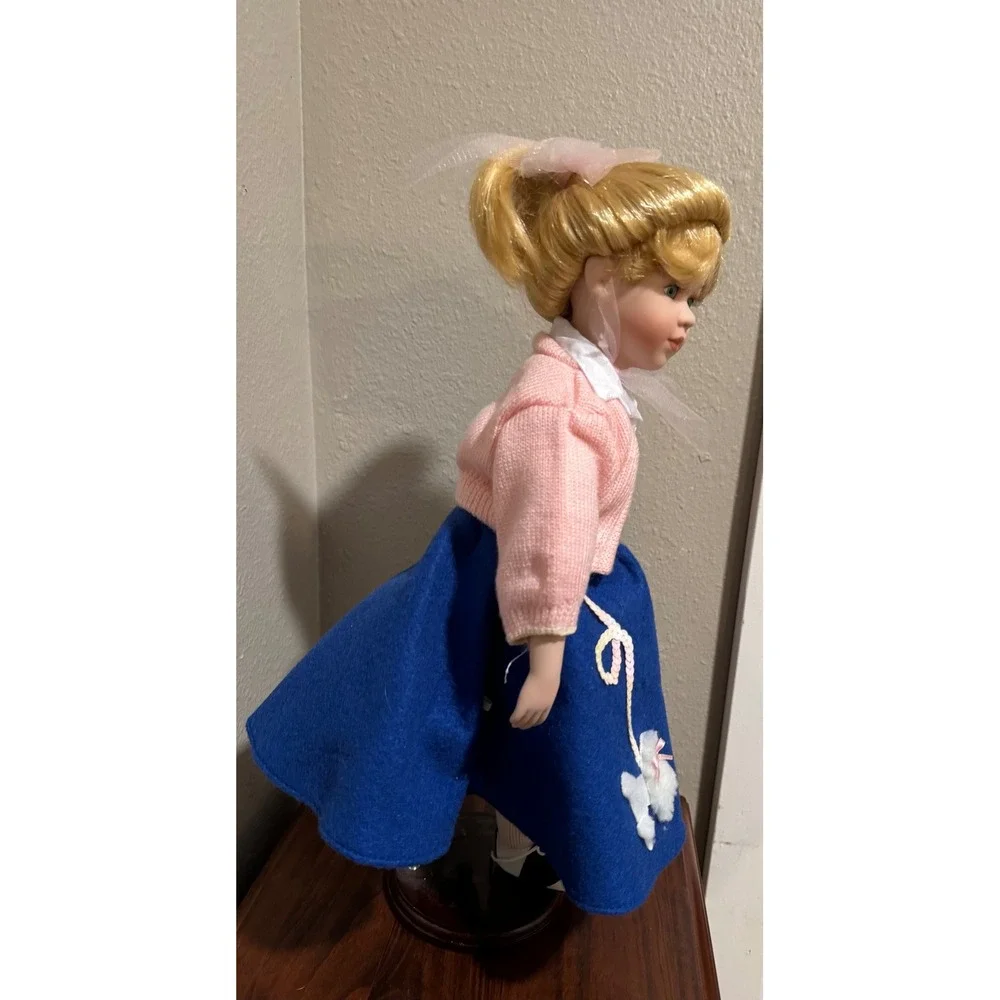 Heritage Signature Collection Peggy Sue Porcelain Poodle Skirt Doll 12339 COA